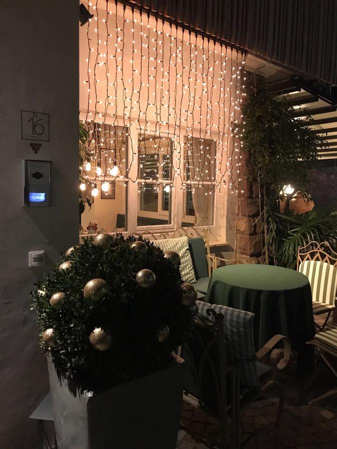 B&B Pizzeria Zur Traube Montagna Exterior foto